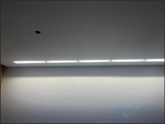 Comprar Luz de teto LED artificial sem cintilação com CRI 93 e temperatura de cor de 2100K-7500K para simulação de luz natural Fabricação em linha
