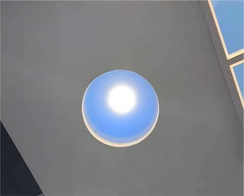 A luz inteligente e eficiente em termos de energia se adapta a casas ou espaços comerciais, desde as tonalidades matutinas até as noites quentes